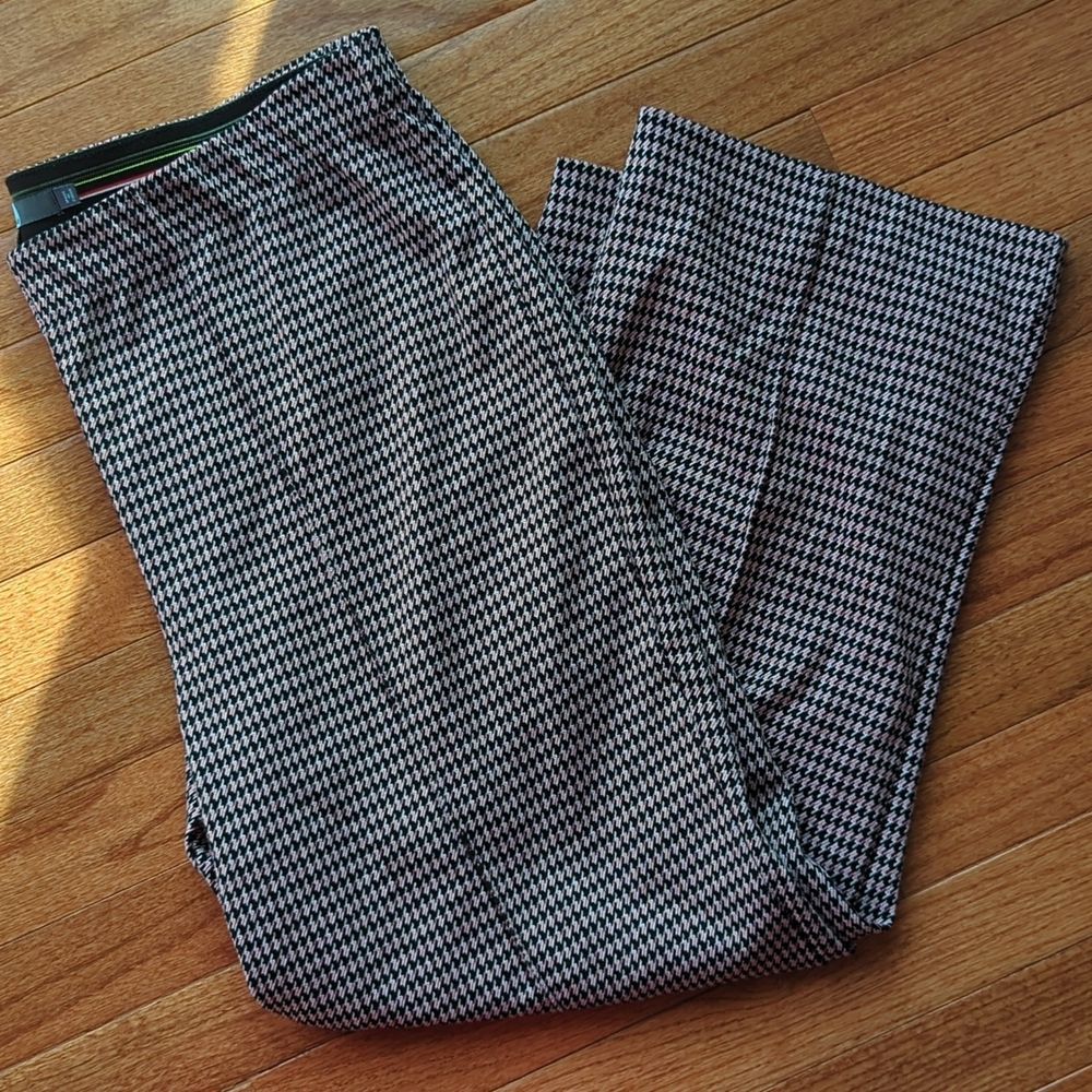Eva Franco Houndstooth Ankle Pants